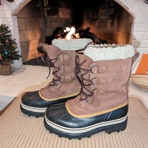 Sorel Caribou women's boots size 8